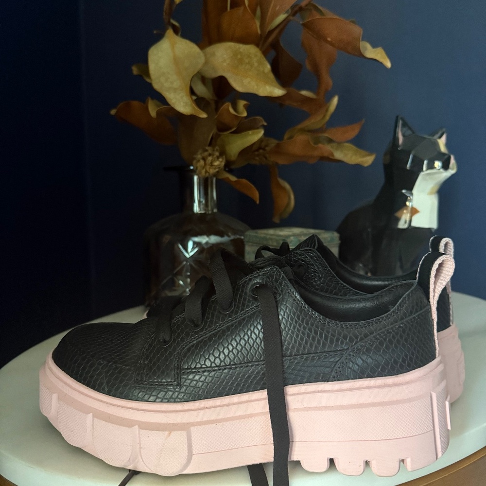 Sorel comfy platform oxfords!